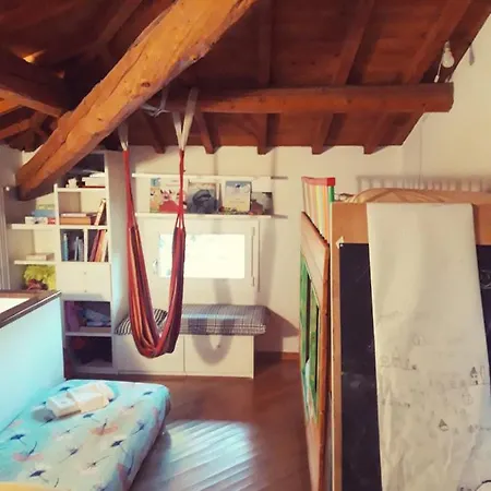 Appartement Super Mansarda Con Torretta, Giardino E Posto Auto