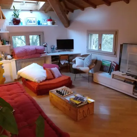 Super Mansarda Con Torretta, Giardino E Posto Auto Διαμέρισμα